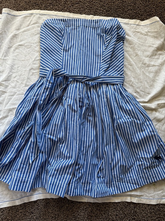 Abercrombie & Fitch Dresses & Skirts - Abercrombie & Fitch Blue and White Strapless Striped Dress
